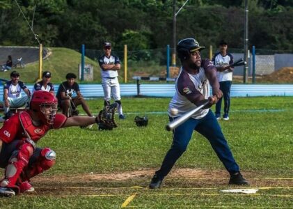 Em Santa Catarina também  tem Beisebol.