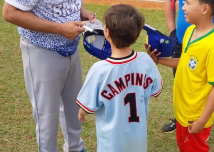 Transformando Sonhos em Realidade: Mini Softbol nas Escolas de Limeira com o Apoio da CBSC e OCC Channel