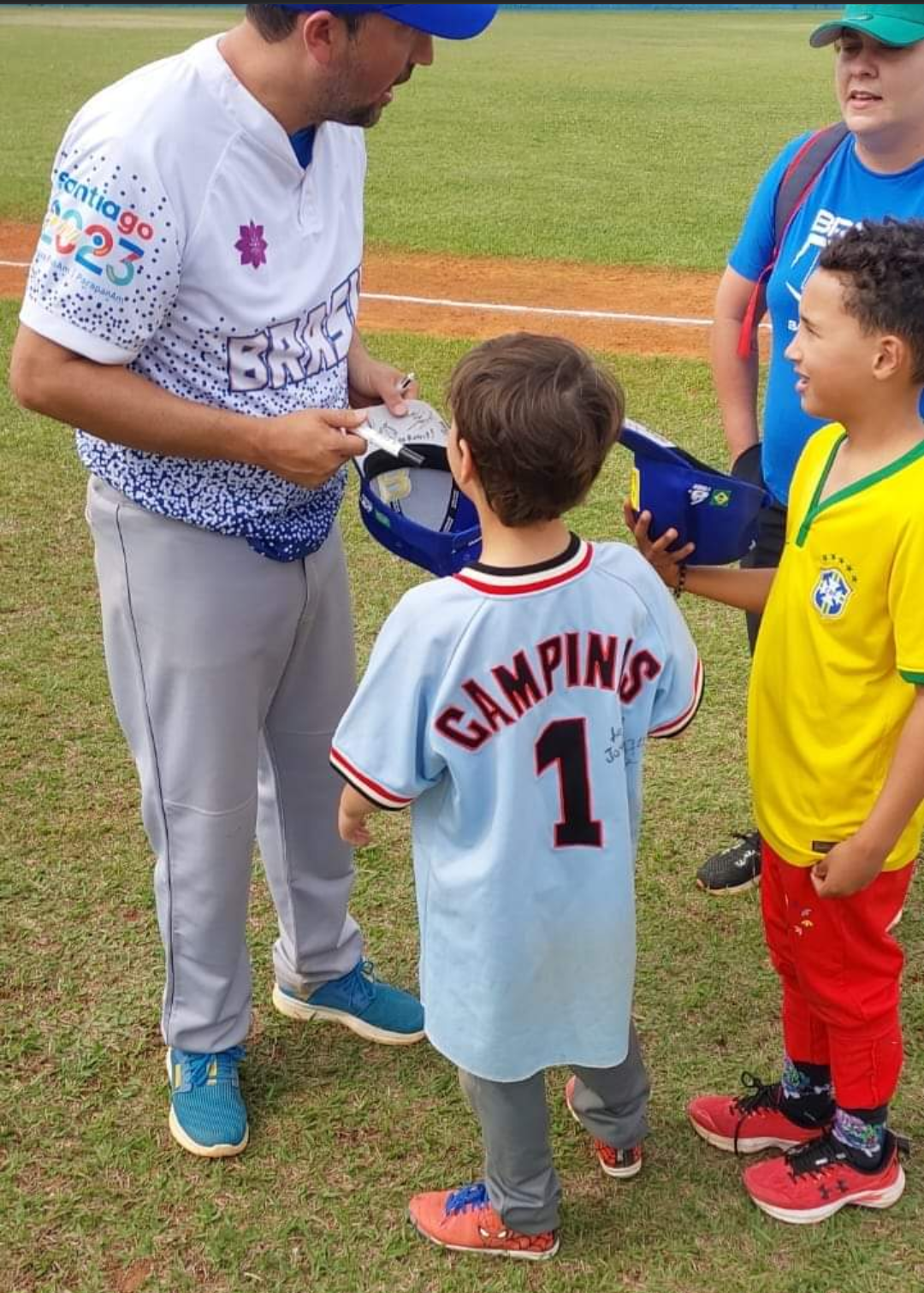 Transformando Sonhos em Realidade: Mini Softbol nas Escolas de Limeira com o Apoio da CBSC e OCC Channel