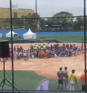 Home Run pelo Domingo. Muito Softball e Beisebol no dia das crianças.