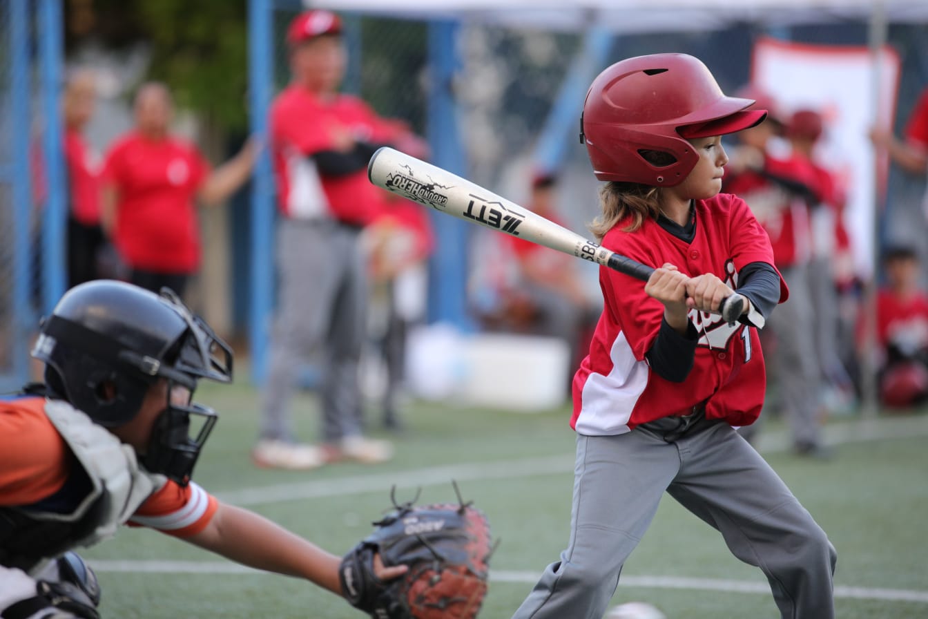 Melissa e o Espírito de Solidariedade no Softbol e Beisebol