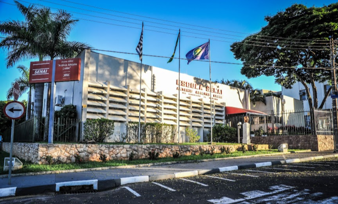 Futuros Jogadores de Beisebol do SENAI Visitam a Biotronica/Onovolab e Descobrem Novos Esportes