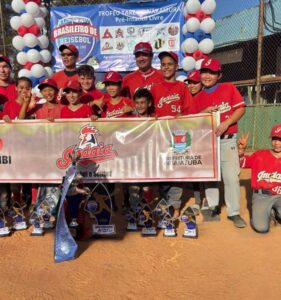 Tacada Universitária: Beisebol e Softball Agitam o Cenário Esportivo!